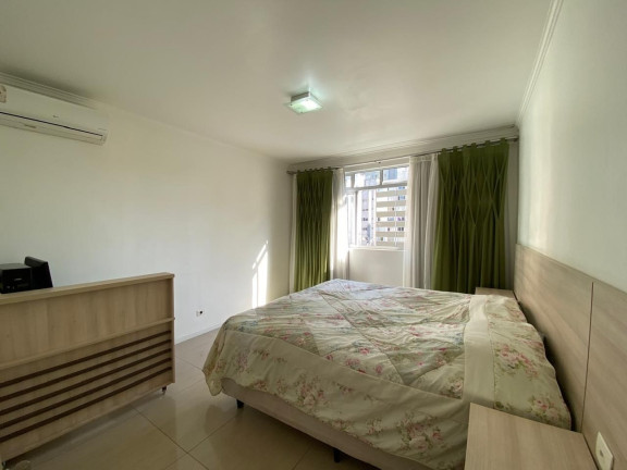 Imagem Apartamento com 3 Quartos à Venda, 106 m² em Centro - Curitiba