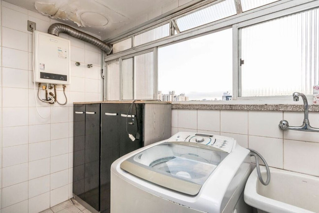 Imagem Apartamento com 3 Quartos à Venda, 145 m² em Vila Ipiranga - Porto Alegre Imagem Apartamento com 3 Quartos à Venda, 145 m² em Vila Ipiranga - Porto Alegre