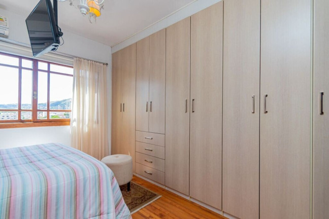 Imagem Apartamento com 3 Quartos à Venda, 119 m² em Medianeira - Porto Alegre