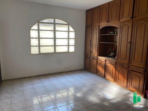 Imagem Casa com 3 Quartos à Venda, 150 m² em Melo - Montes Claros