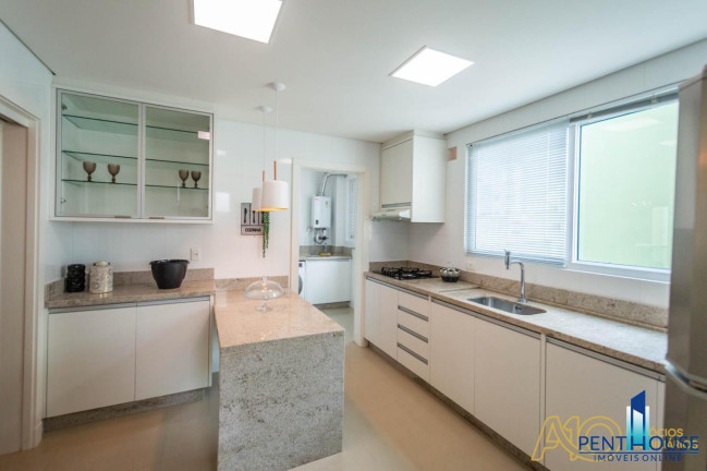 Imagem Apartamento com 3 Quartos à Venda, 139 m² em Centro - Balneário Camboriú Imagem Apartamento com 3 Quartos à Venda, 139 m² em Centro - Balneário Camboriú