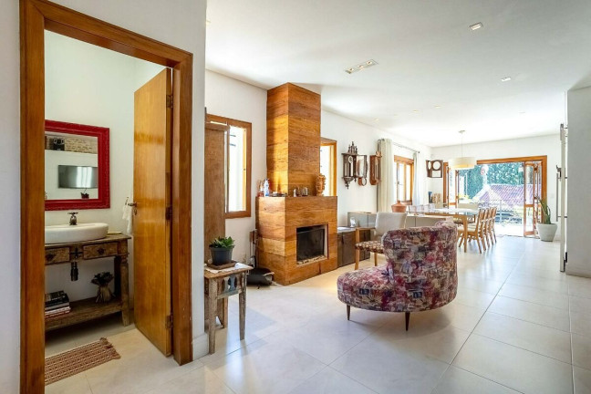 Imagem Casa com 3 Quartos à Venda, 372 m² em Indianópolis - São Paulo Imagem Casa com 3 Quartos à Venda, 372 m² em Indianópolis - São Paulo