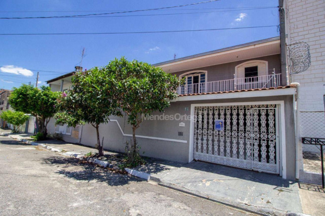Casa com 3 Quartos à Venda, 247 m² em Jardim Clarice I - Votorantim
