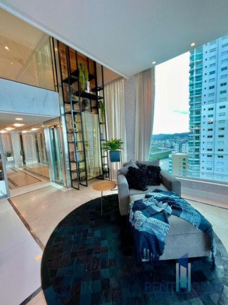 Imagem Apartamento com 7 Quartos à Venda, 600 m² em Centro - Balneário Camboriú