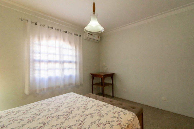 Imagem Casa com 3 Quartos à Venda, 331 m² em Vila Galvão - Guarulhos Imagem Casa com 3 Quartos à Venda, 331 m² em Vila Galvão - Guarulhos
