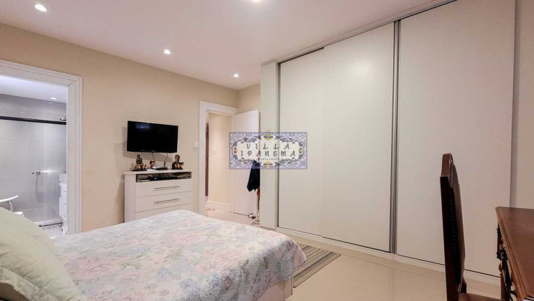 Imagem Apartamento com 3 Quartos à Venda, 170 m² em Copacabana - Rio De Janeiro Imagem Apartamento com 3 Quartos à Venda, 170 m² em Copacabana - Rio De Janeiro