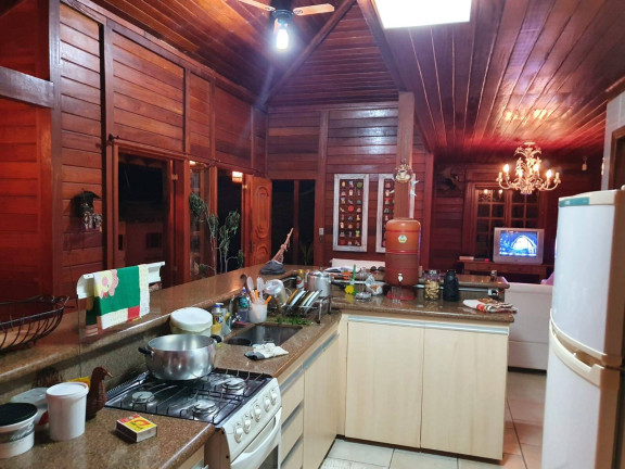 Imagem Casa com 3 Quartos à Venda, 1.000 m² em Cláudio Imagem Casa com 3 Quartos à Venda, 1.000 m² em Cláudio