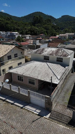 Casa com 4 Quartos à Venda, 390 m² em Casa Branca - Itapema