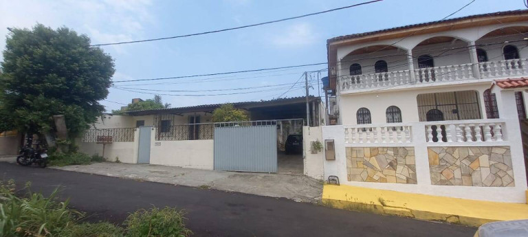 Imagem Casa com 4 Quartos à Venda, 200 m² em Japiim - Manaus Imagem Casa com 4 Quartos à Venda, 200 m² em Japiim - Manaus