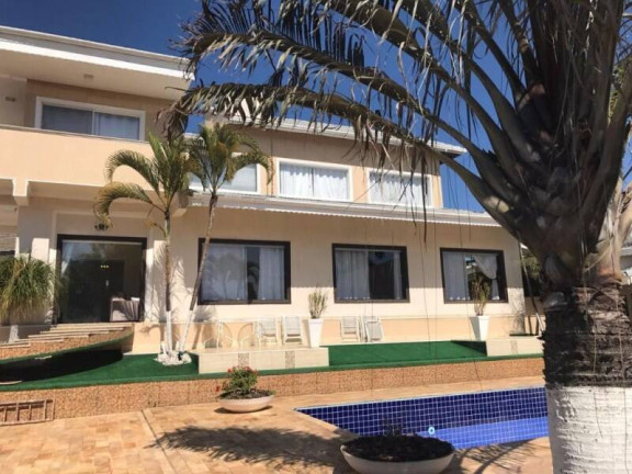 Imagem Sobrado com 5 Quartos à Venda, 720 m² em Centro - Pouso Alegre