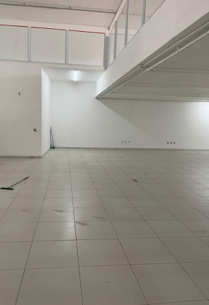 Imóvel Comercial para Alugar, 1.460 m² em Centro - Pindamonhangaba