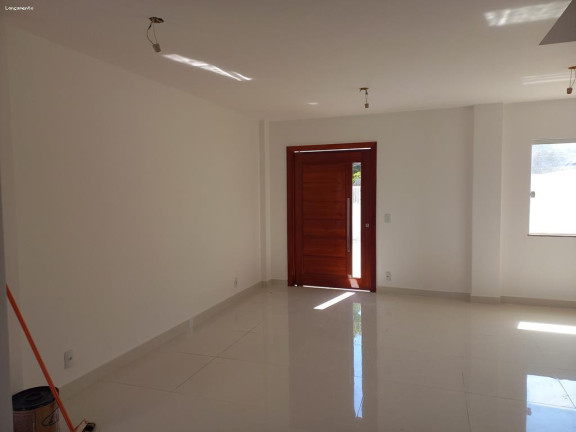 Imagem Casa com 3 Quartos à Venda,  em Bairro Peixoto - Niterói