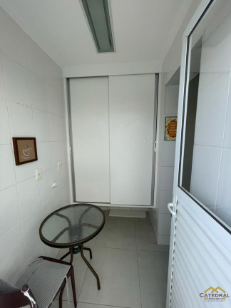 Imagem Imóvel com 3 Quartos à Venda, 175 m² em Medeiros - Jundiaí Imagem Imóvel com 3 Quartos à Venda, 175 m² em Medeiros - Jundiaí