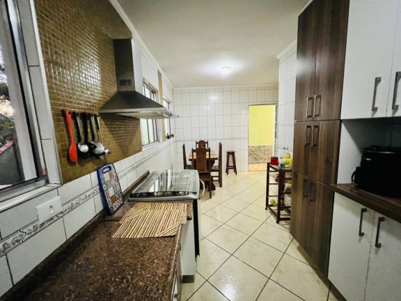 Imagem Casa com 3 Quartos à Venda, 180 m² em Jardim Guanhembu - São Paulo