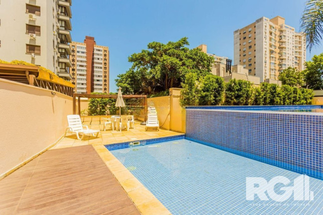 Imagem Imóvel com 2 Quartos à Venda, em Passo Da Areia - Porto Alegre Imagem Imóvel com 2 Quartos à Venda, em Passo Da Areia - Porto Alegre