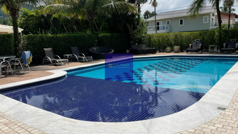 Imagem Casa com 7 Quartos à Venda, em Enseada - Guarujá Imagem Casa com 7 Quartos à Venda, em Enseada - Guarujá