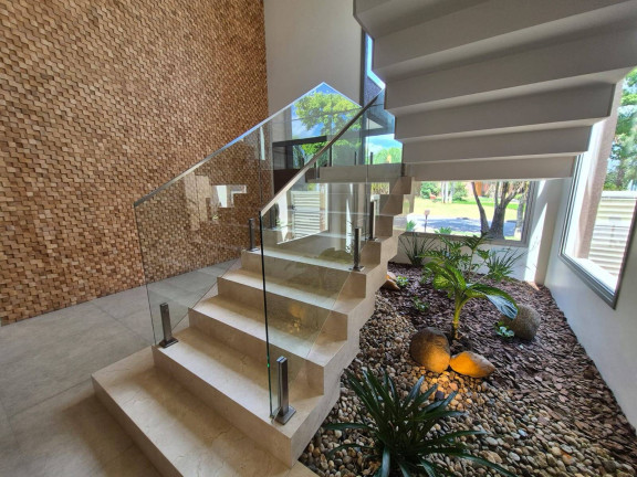 Imagem Casa com 5 Quartos à Venda, 407 m² em Burle Marx - Santana De Parnaíba Imagem Casa com 5 Quartos à Venda, 407 m² em Burle Marx - Santana De Parnaíba