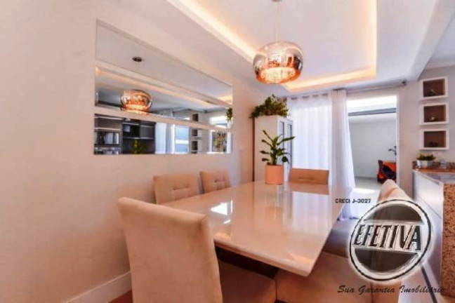 Imagem Casa com 4 Quartos à Venda, 372 m² em Guabirotuba - Curitiba