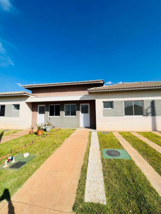 Casa de Condomínio com 2 Quartos à Venda, 60 m² em Petrópolis - Várzea Grande