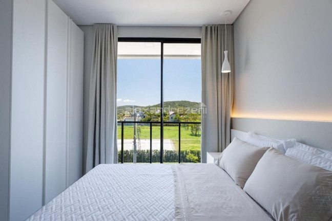 Imagem Sobrado com 3 Quartos à Venda, 234 m² em Canto Grande - Bombinhas Imagem Sobrado com 3 Quartos à Venda, 234 m² em Canto Grande - Bombinhas