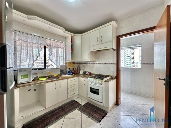 Imagem Apartamento com 3 Quartos à Venda, 130 m² em Centro - Balneário Camboriú Imagem Apartamento com 3 Quartos à Venda, 130 m² em Centro - Balneário Camboriú