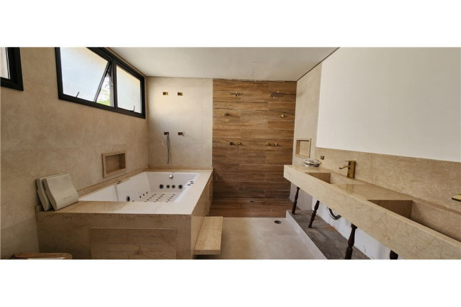 Imagem Casa com 5 Quartos à Venda,  em Alto De Pinheiros - São Paulo