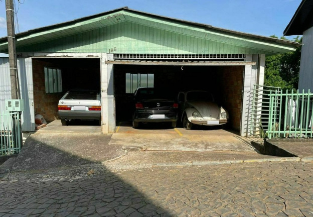 Imagem Casa com 3 Quartos à Venda, 297 m² em Universitário - Videira