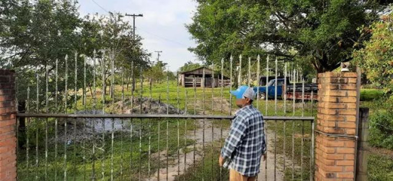 Imagem Imóvel com 2 Quartos à Venda, 111.000 m² em Alexandra - Paranagua