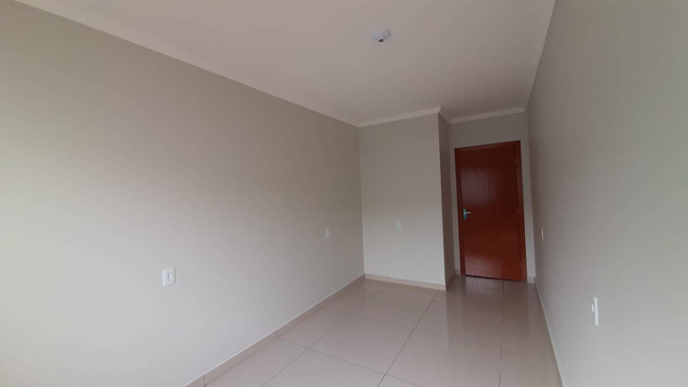 Imagem Casa com 2 Quartos à Venda, 55 m² em Esmeralda - Cascavel