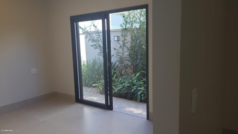 Imagem Casa com 3 Quartos à Venda, 221 m² em Residencial Goiânia Golfe Clube - Goiânia Imagem Casa com 3 Quartos à Venda, 221 m² em Residencial Goiânia Golfe Clube - Goiânia