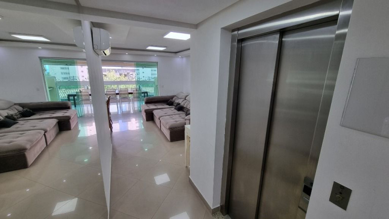 Imagem Apartamento com 3 Quartos à Venda, 135 m² em Pitangueiras - Guarujá