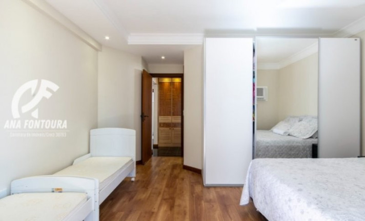 Imagem Apartamento com 5 Quartos à Venda, 340 m² em Centro - Balneário Camboriú Imagem Apartamento com 5 Quartos à Venda, 340 m² em Centro - Balneário Camboriú