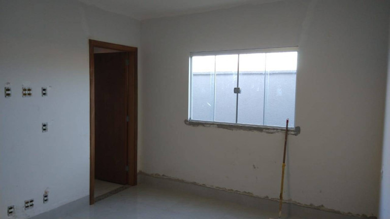 Imagem Casa com 2 Quartos à Venda, 180 m² em Jardim Miramar - Aparecida De Goiânia