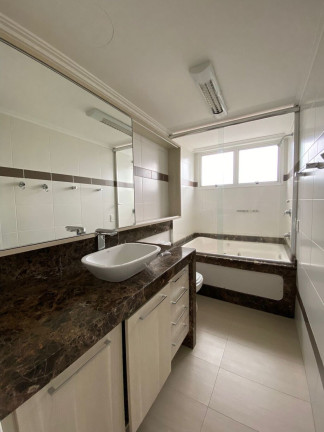 Imagem Apartamento com 2 Quartos à Venda, 100 m² em Petrópolis - Porto Alegre