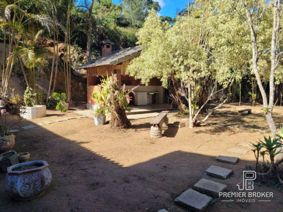 Imagem Casa com 4 Quartos à Venda, 310 m² em Albuquerque - Teresópolis Imagem Casa com 4 Quartos à Venda, 310 m² em Albuquerque - Teresópolis