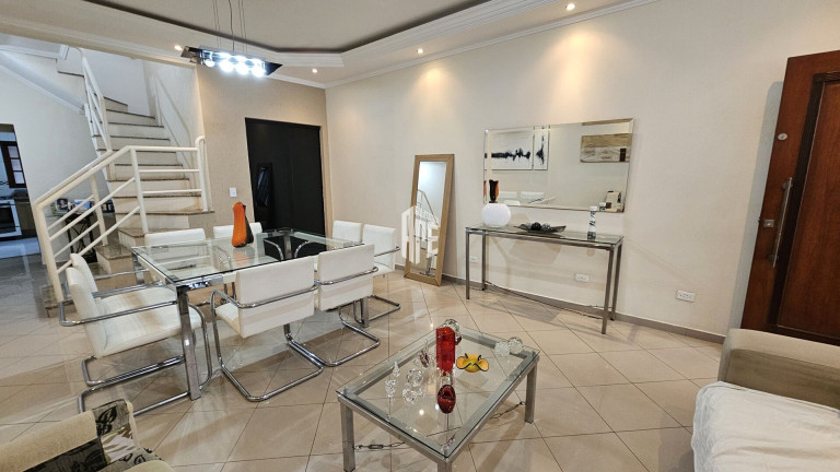 Imagem Casa com 3 Quartos à Venda, 140 m² em Santa Terezinha - Santo André Imagem Casa com 3 Quartos à Venda, 140 m² em Santa Terezinha - Santo André
