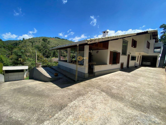 Imagem Casa com 6 Quartos à Venda, 300 m² em Albuquerque - Teresópolis Imagem Casa com 6 Quartos à Venda, 300 m² em Albuquerque - Teresópolis