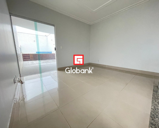 Imagem Imóvel com 3 Quartos à Venda, 230 m² em Santa Maria - Montes Claros Imagem Imóvel com 3 Quartos à Venda, 230 m² em Santa Maria - Montes Claros