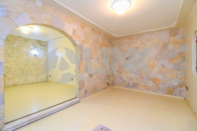 Imagem Casa com 3 Quartos à Venda, 180 m² em Passo Da Areia - Porto Alegre Imagem Casa com 3 Quartos à Venda, 180 m² em Passo Da Areia - Porto Alegre