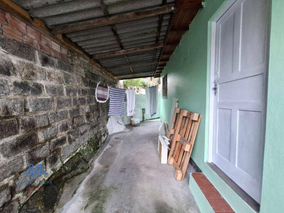 Imagem Casa com 6 Quartos à Venda, 250 m² em Trindade - Florianópolis Imagem Casa com 6 Quartos à Venda, 250 m² em Trindade - Florianópolis