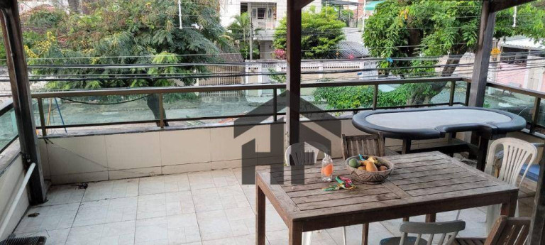Imagem Casa com 5 Quartos à Venda, 330 m² em Encruzilhada - Recife
