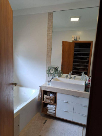 Imagem Casa com 3 Quartos à Venda, 293 m² em Golf Village - Carapicuíba Imagem Casa com 3 Quartos à Venda, 293 m² em Golf Village - Carapicuíba