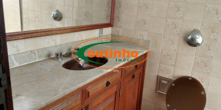 Imagem Apartamento com 3 Quartos à Venda, 125 m² em Tijuca - Rio De Janeiro Imagem Apartamento com 3 Quartos à Venda, 125 m² em Tijuca - Rio De Janeiro