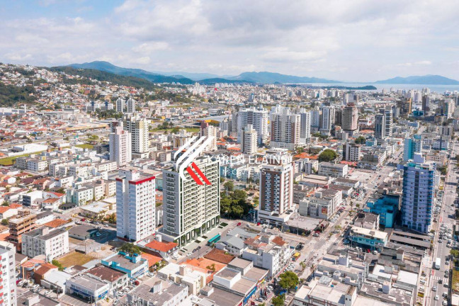 Apartamento com 3 Quartos à Venda, 103 m² em Kobrasol - São José