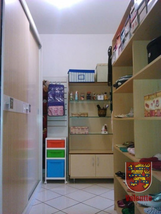 Imagem Casa com 5 Quartos à Venda,  em Estreito - Florianópolis