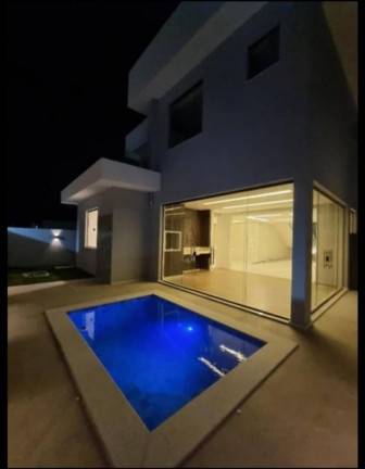 Imagem Casa com 4 Quartos à Venda, 250 m² em Centro - Barra Dos Coqueiros Imagem Casa com 4 Quartos à Venda, 250 m² em Centro - Barra Dos Coqueiros