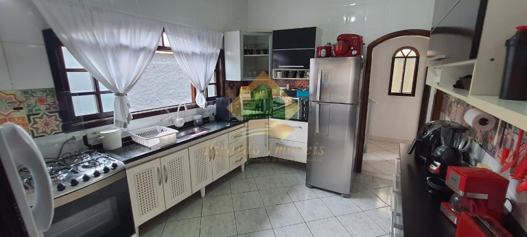 Imagem Casa com 4 Quartos à Venda, 170 m² em Centro - Ubatuba Imagem Casa com 4 Quartos à Venda, 170 m² em Centro - Ubatuba
