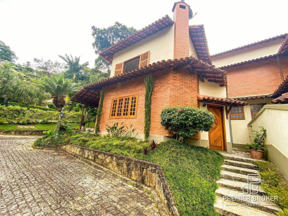 Imagem Casa com 3 Quartos à Venda, 156 m² em Quebra Frascos - Teresópolis Imagem Casa com 3 Quartos à Venda, 156 m² em Quebra Frascos - Teresópolis
