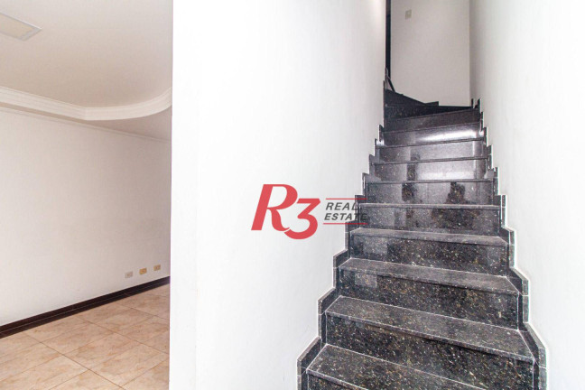 Imagem Casa com 3 Quartos à Venda, 180 m² em Boqueirão - Santos Imagem Casa com 3 Quartos à Venda, 180 m² em Boqueirão - Santos