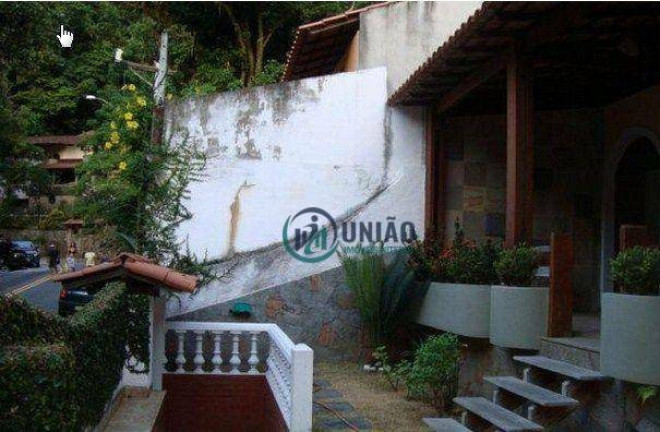 Imagem Casa com 3 Quartos à Venda, 370 m² em Itacoatiara - Niterói